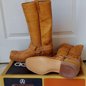 Vintage Tan Brown Cowboy Leather Western Boots